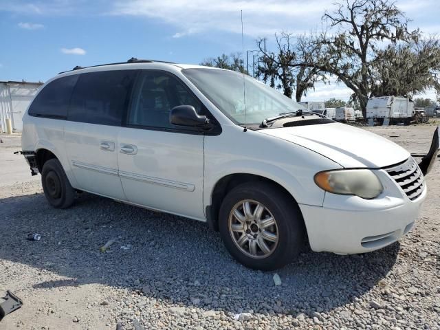 2005 Chrysler Town & Country Touring