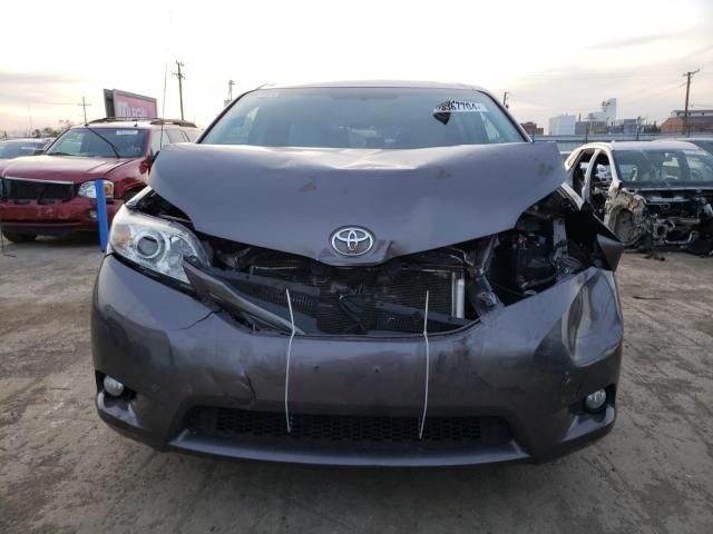 2012 Toyota Sienna XLE