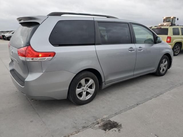 2011 Toyota Sienna LE