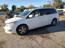 Salvage cars for sale at Wichita, KS auction: 2010 Volkswagen Routan SE