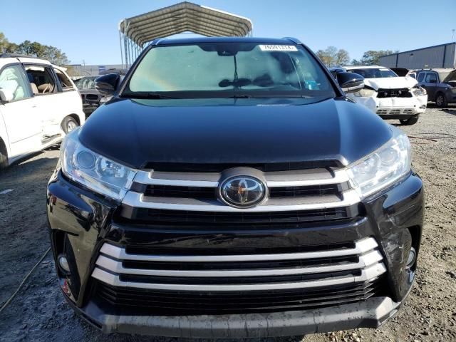 2019 Toyota Highlander SE