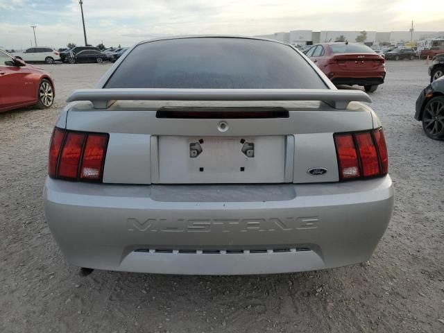 2004 Ford Mustang