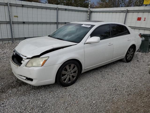 2005 Toyota Avalon XL