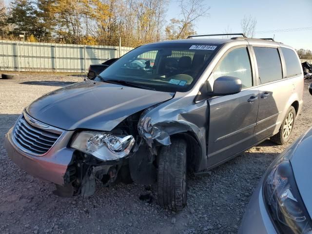 2013 Chrysler Town & Country Touring