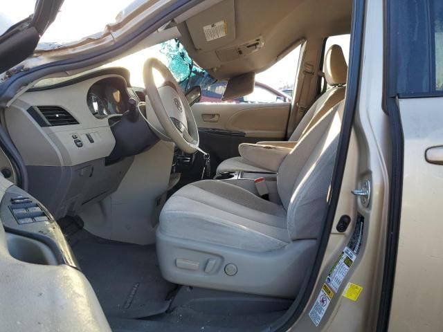 2012 Toyota Sienna LE