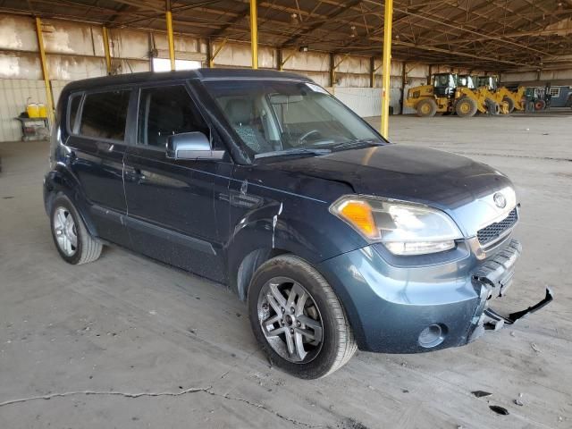 2011 KIA Soul +