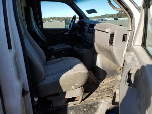 2004 Chevrolet Express G3500