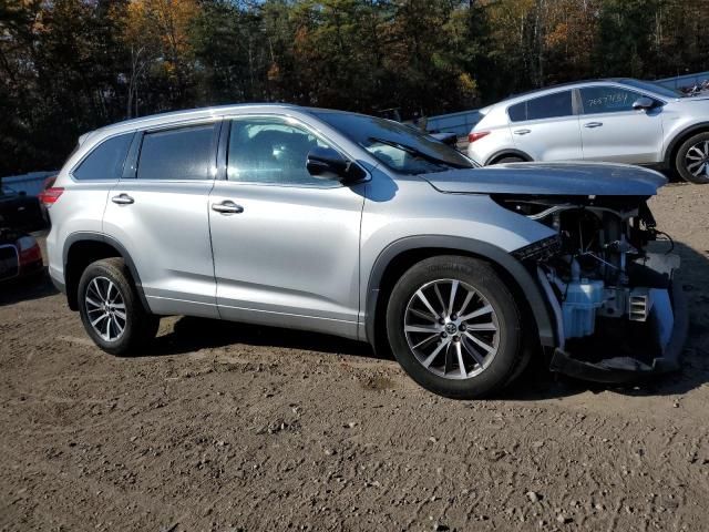 2018 Toyota Highlander SE