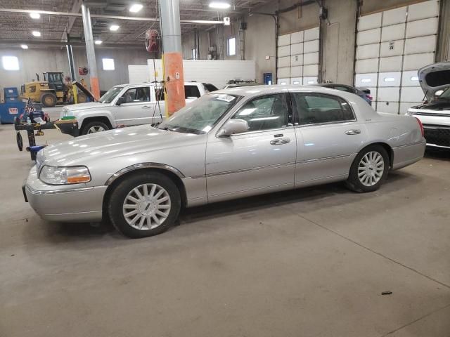 2003 Lincoln Town Car Executive