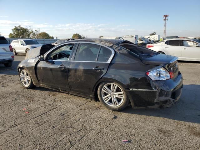 2015 Infiniti Q40