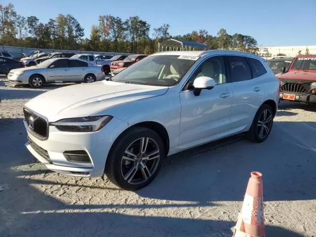 2021 Volvo XC60 T5 Momentum