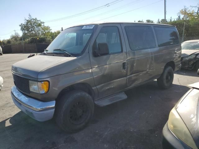 2003 Ford Econoline E350 Super Duty Wagon