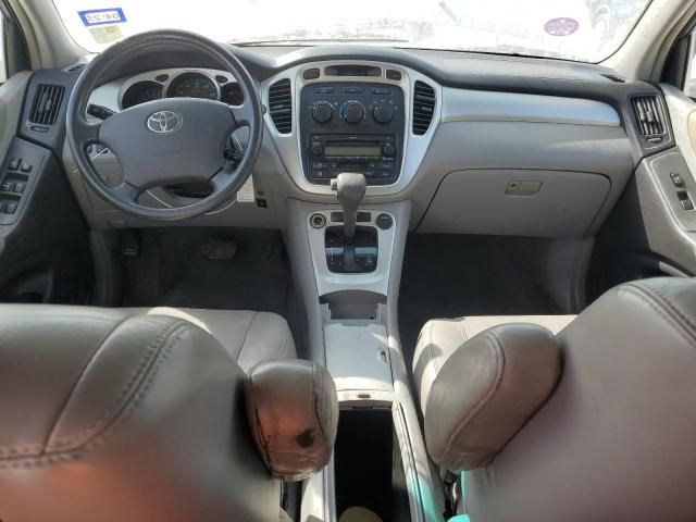 2004 Toyota Highlander Base