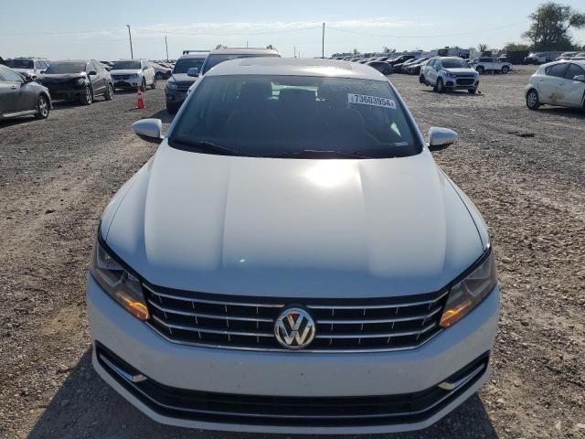 2016 Volkswagen Passat SE