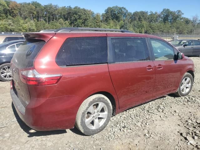 2015 Toyota Sienna LE