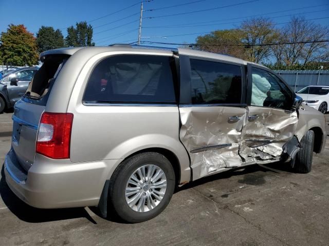 2012 Chrysler Town & Country Limited