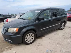 2014 Chrysler Town & Country Touring en venta en Riverview, FL