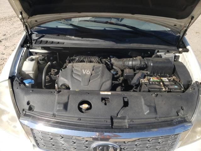 2011 KIA Sedona LX