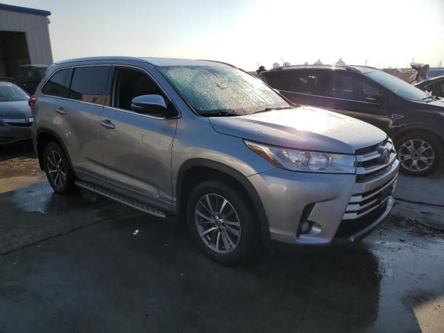 2018 Toyota Highlander SE