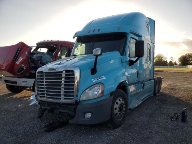 2014 Freightliner Cascadia 125