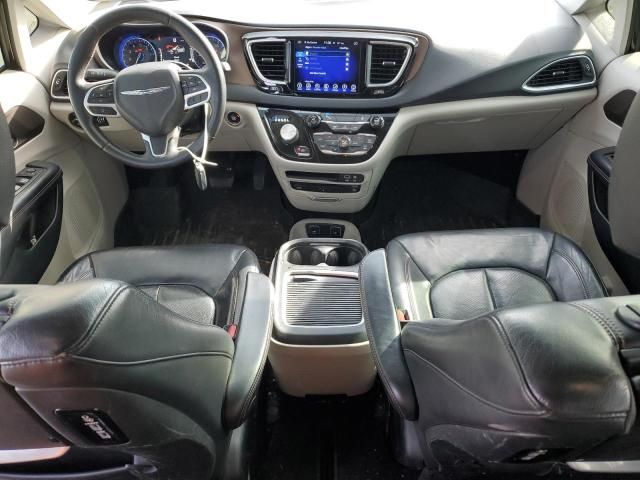 2017 Chrysler Pacifica Touring L Plus