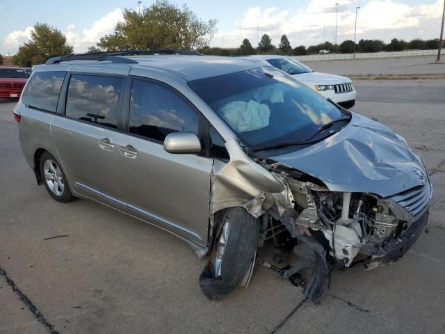 2015 Toyota Sienna LE