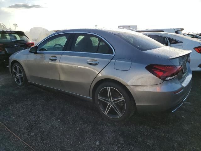 2019 Mercedes-Benz A 220