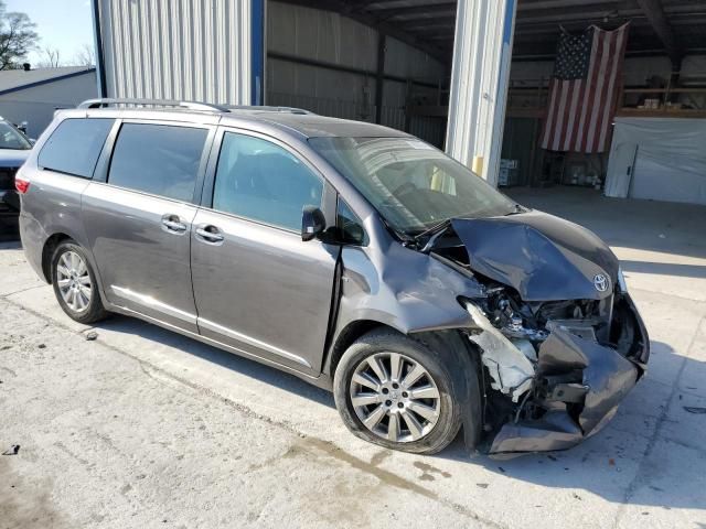 2016 Toyota Sienna XLE