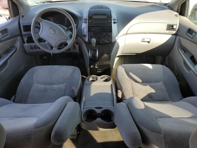 2006 Toyota Sienna CE