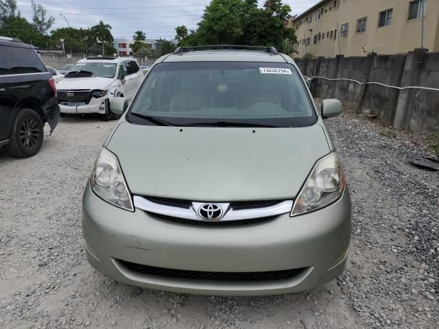 2008 Toyota Sienna XLE