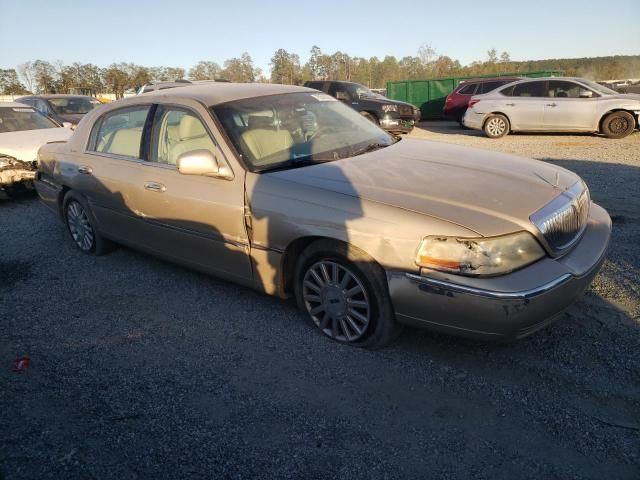 2004 Lincoln Town Car Executive