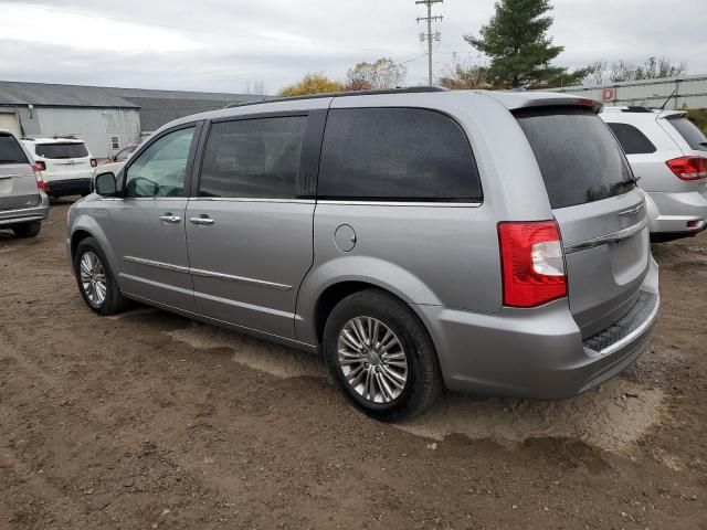 2016 Chrysler Town & Country Touring L