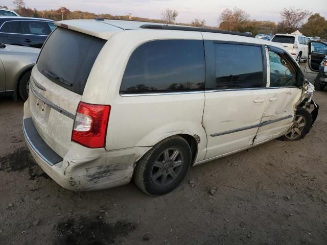 2011 Chrysler Town & Country Touring