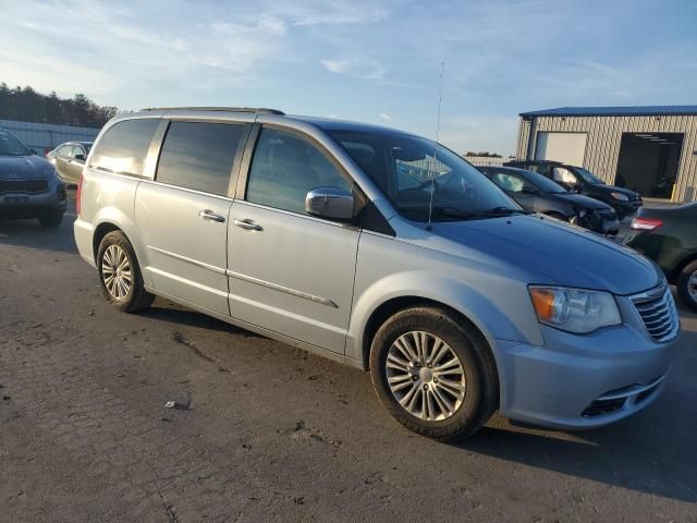 2016 Chrysler Town & Country Touring L