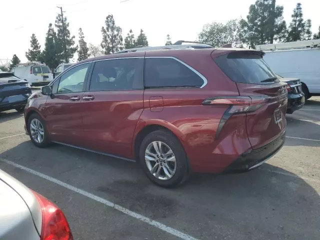 2021 Toyota Sienna Limited