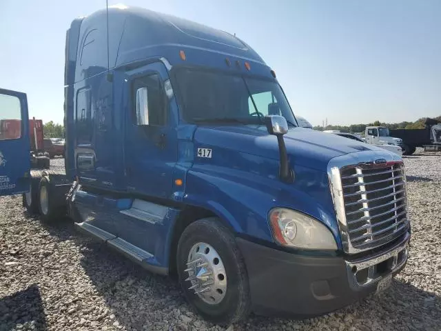 2011 Freightliner Cascadia 125