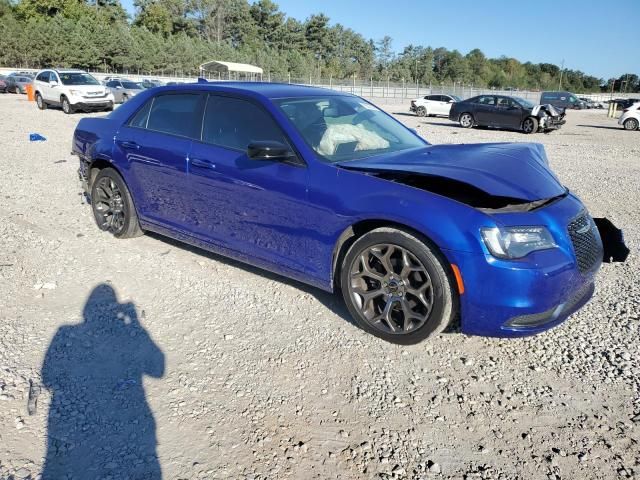 2018 Chrysler 300 Touring