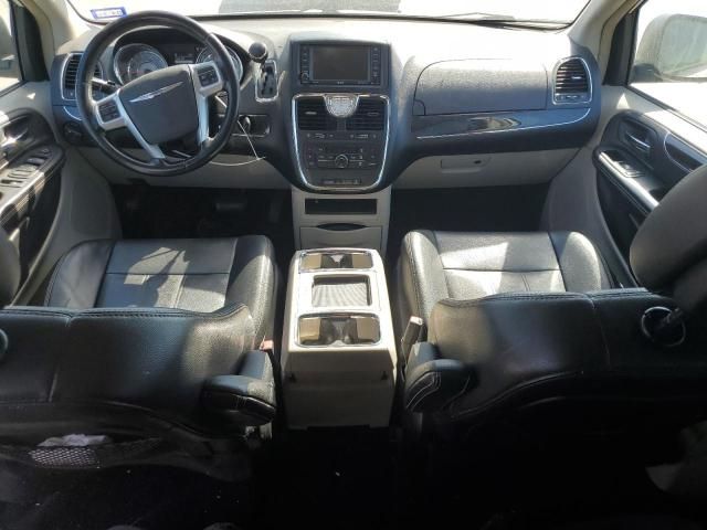 2012 Chrysler Town & Country Touring