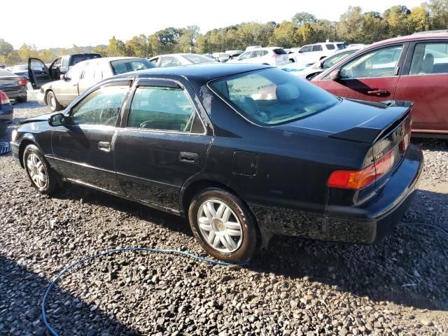 2001 Toyota Camry LE