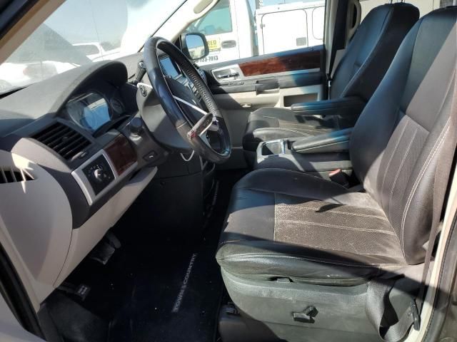 2010 Chrysler Town & Country Touring Plus