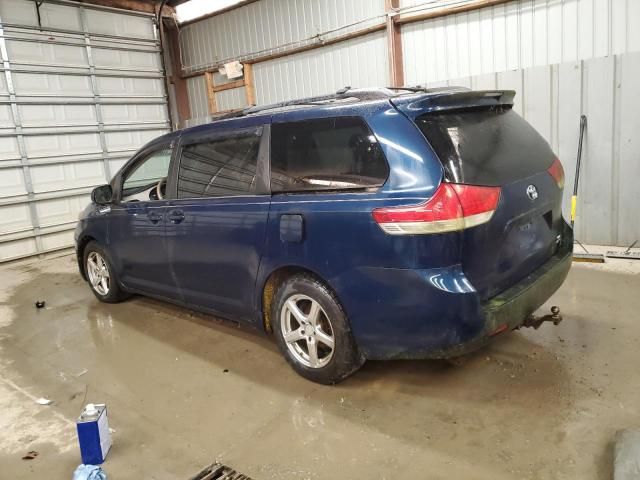 2012 Toyota Sienna LE