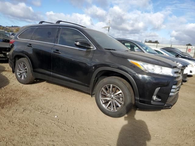 2019 Toyota Highlander SE