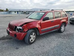 Carros salvage sin ofertas aún a la venta en subasta: 2005 Jeep Grand Cherokee Laredo