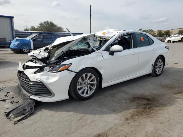 2022 Toyota Camry LE