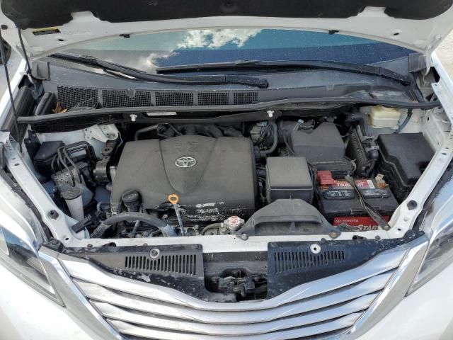 2017 Toyota Sienna XLE