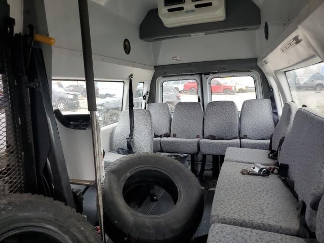 2004 Ford Econoline E350 Super Duty Van