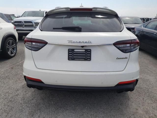 2022 Maserati Levante Base