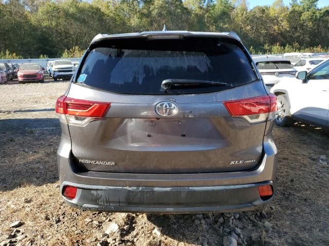 2019 Toyota Highlander SE