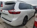 2018 Toyota Sienna XLE