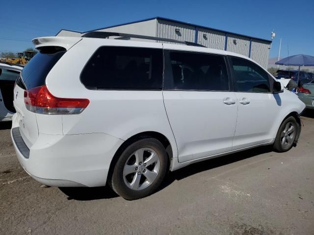 2013 Toyota Sienna LE